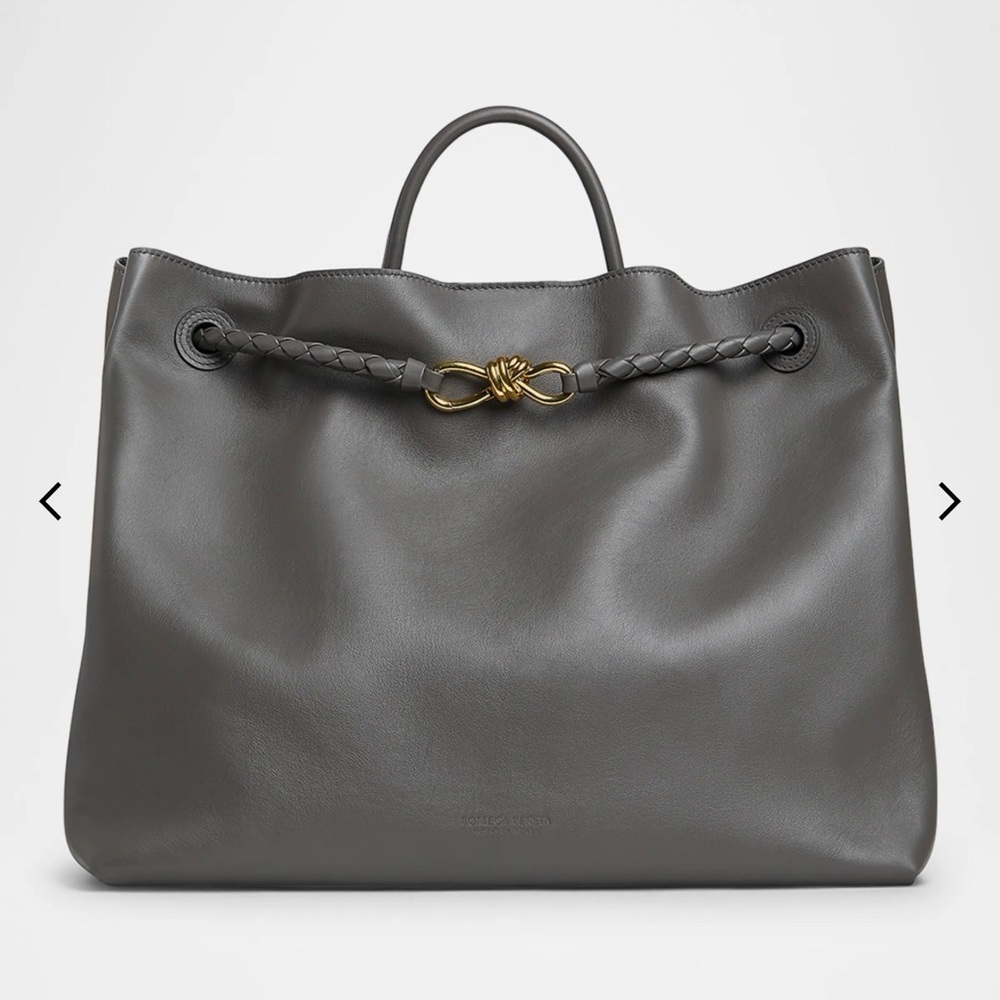 NWT BOTTEGA VENETA Large grey Andiamo embellished leather tote (OPEN TO OFFERS)